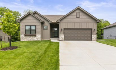 1715 BLACKTHORN Street, COUNCIL BLUFFS, IA 51503