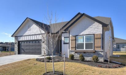 9724 S 103 Street, Papillion NE 68046