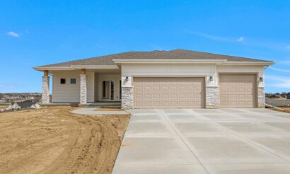 10909 N 160 Street, Bennington NE 68007